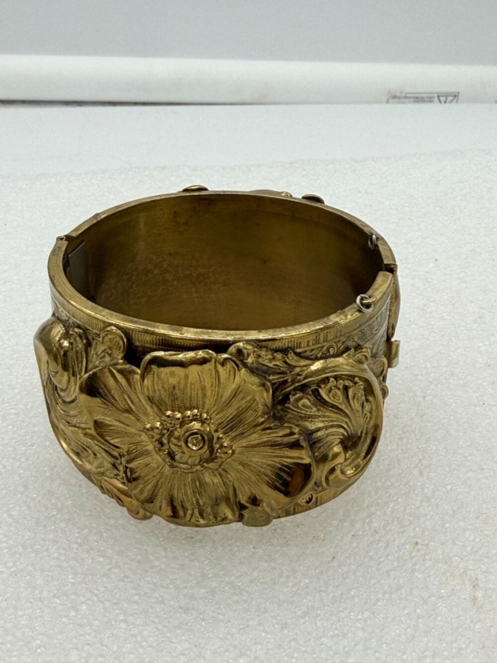 Vintage Art Nouveau Style Brass Hinged Cuff Bracelet Floral